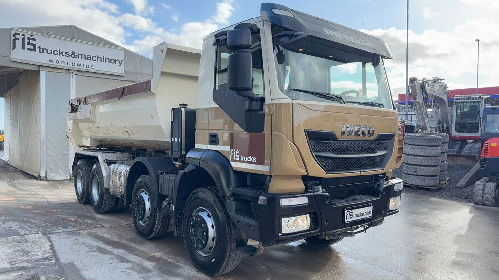 Iveco Trakker AD340T41 8x4 mulda tipper - hydraulic back - Kipper: das Bild 3 Iveco Trakker AD340T41 8x4 mulda tipper - hydraulic back - Kipper: das Bild 3