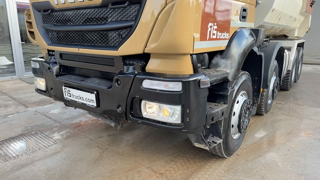 Iveco Trakker AD340T41 8x4 mulda tipper - hydraulic back - Kipper: das Bild 2 Iveco Trakker AD340T41 8x4 mulda tipper - hydraulic back - Kipper: das Bild 2