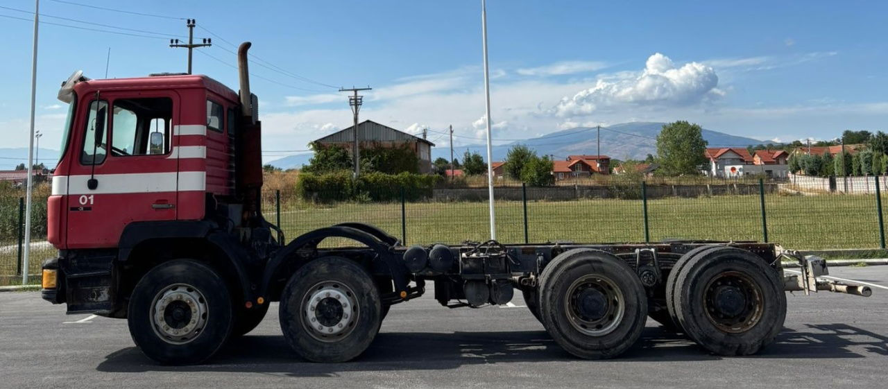 MAN 32.322 8x4 chassis - spring - Fahrgestell LKW: das Bild 5 MAN 32.322 8x4 chassis - spring - Fahrgestell LKW: das Bild 5