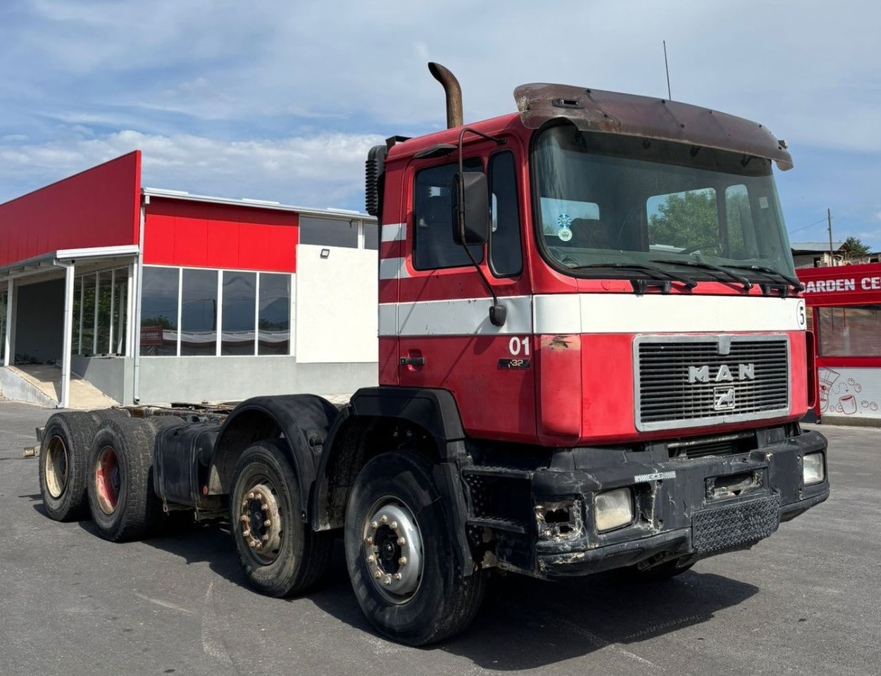 MAN 32.322 8x4 chassis - spring - Fahrgestell LKW: das Bild 2 MAN 32.322 8x4 chassis - spring - Fahrgestell LKW: das Bild 2