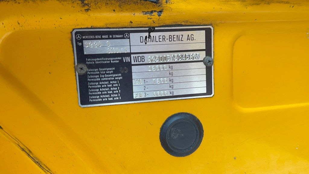Fahrgestell LKW Mercedes-Benz 3228 8x4 chassis - v8: das Bild 26