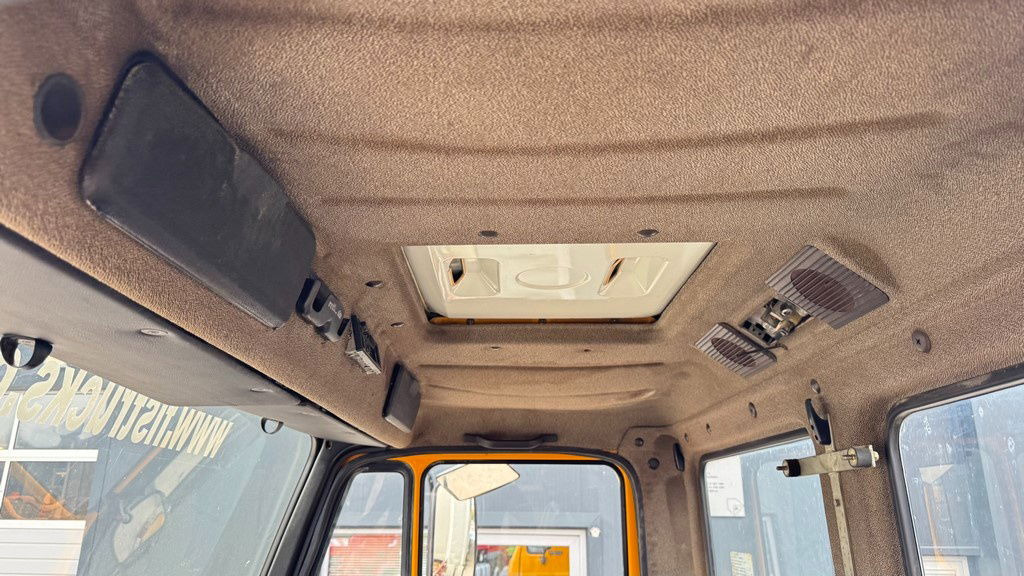Fahrgestell LKW Mercedes-Benz 3228 8x4 chassis - v8: das Bild 24