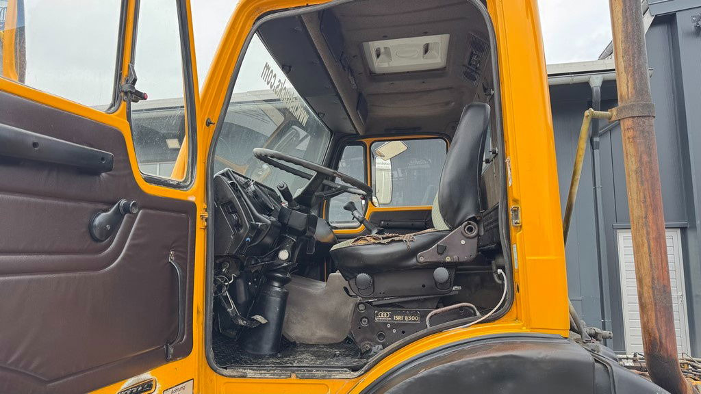 Fahrgestell LKW Mercedes-Benz 3228 8x4 chassis - v8: das Bild 18
