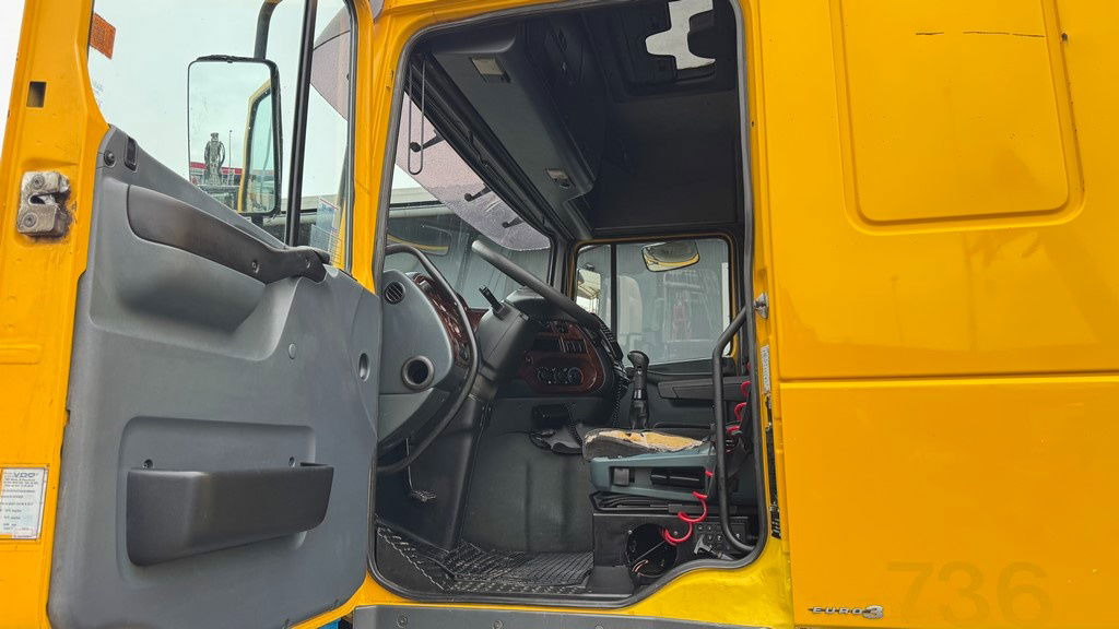 Sattelzugmaschine DAF XF 95.430 4x2 tractor unit - euro 3: das Bild 21
