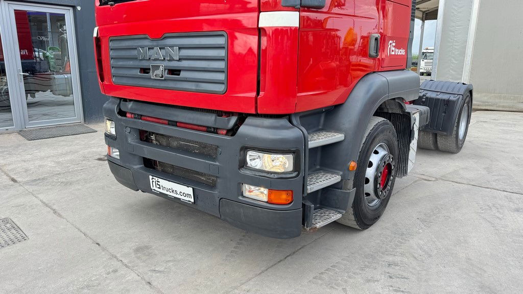 MAN TGA 18.413 4X2 tractor unit - Sattelzugmaschine: das Bild 2 MAN TGA 18.413 4X2 tractor unit - Sattelzugmaschine: das Bild 2