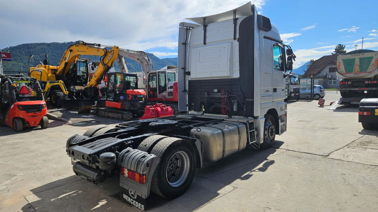 Mercedes-Benz Actros 1844 LS 4x2 tractor unit - Sattelzugmaschine: das Bild 5 Mercedes-Benz Actros 1844 LS 4x2 tractor unit - Sattelzugmaschine: das Bild 5