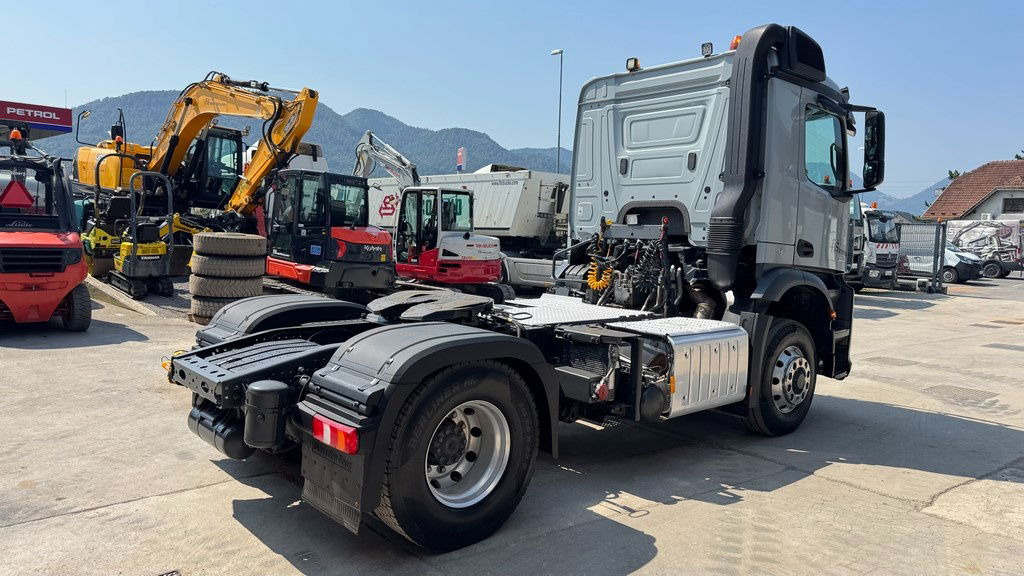 Mercedes-Benz Arocs 1845 HAD 4X4 tractor unit - tipper hydraulics - retarder - Sattelzugmaschine: das Bild 4 Mercedes-Benz Arocs 1845 HAD 4X4 tractor unit - tipper hydraulics - retarder - Sattelzugmaschine: das Bild 4