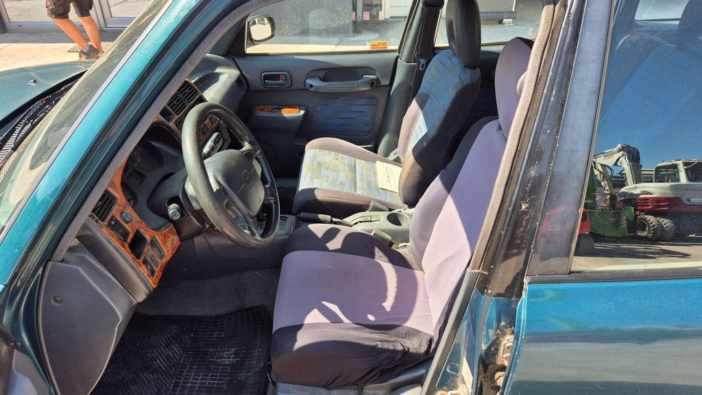 SUV/ Geländewagen Toyota RAV4 2.0 - Petrol - Automatic: das Bild 11
