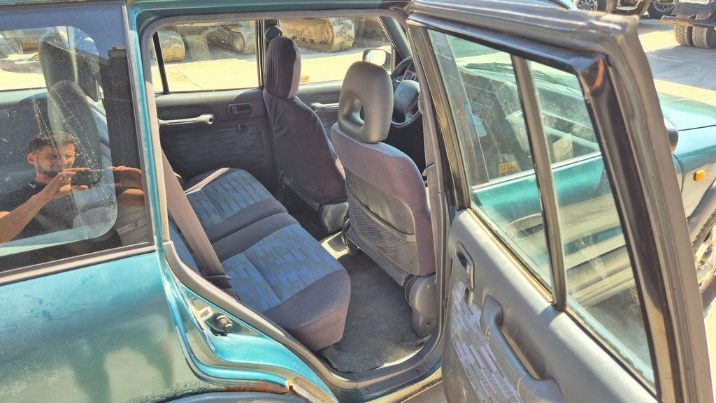 SUV/ Geländewagen Toyota RAV4 2.0 - Petrol - Automatic: das Bild 19