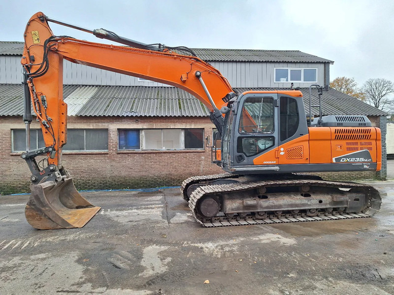 Doosan DX235NLC-5 - Kettenbagger: das Bild 1 Doosan DX235NLC-5 - Kettenbagger: das Bild 1
