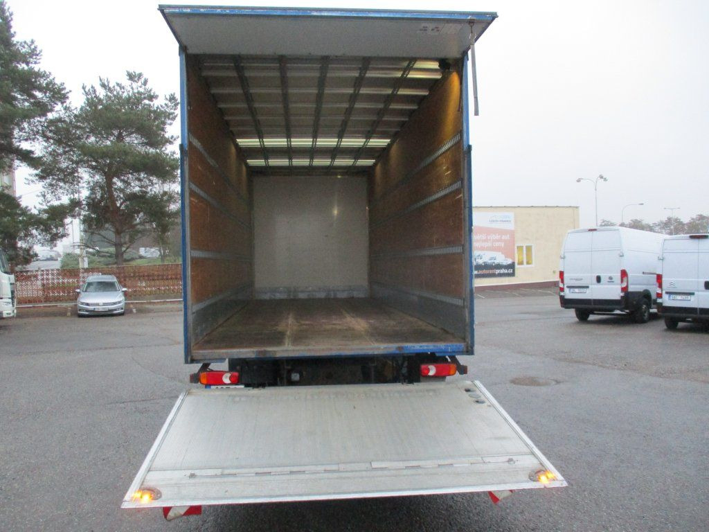 Iveco 120E25 mit LBW - Koffer LKW: das Bild 4 Iveco 120E25 mit LBW - Koffer LKW: das Bild 4