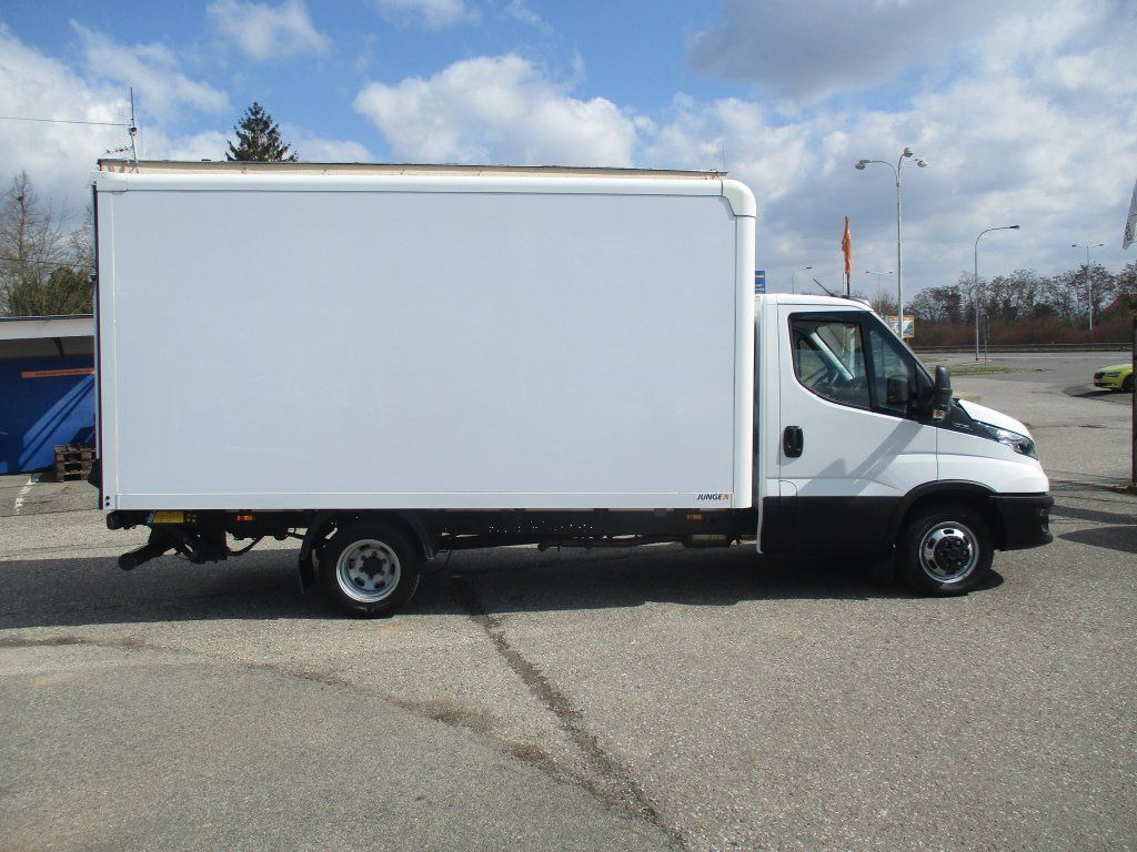 Iveco 35C16 Daily,2.3L Palfinger - Koffer Transporter: das Bild 4 Iveco 35C16 Daily,2.3L Palfinger - Koffer Transporter: das Bild 4