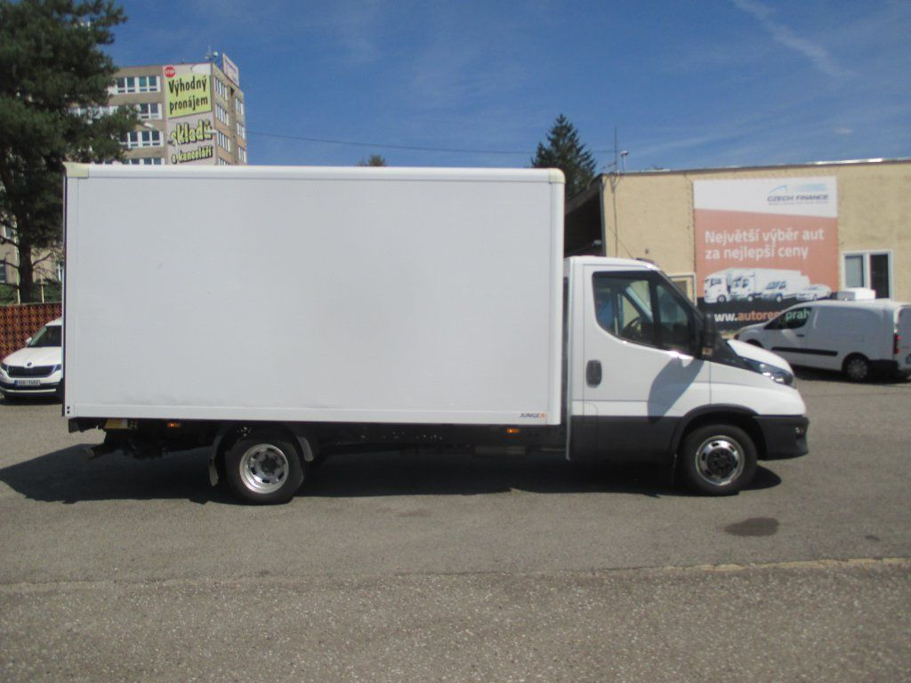 Iveco 35C16 Daily EURO 6 - Koffer Transporter: das Bild 4 Iveco 35C16 Daily EURO 6 - Koffer Transporter: das Bild 4