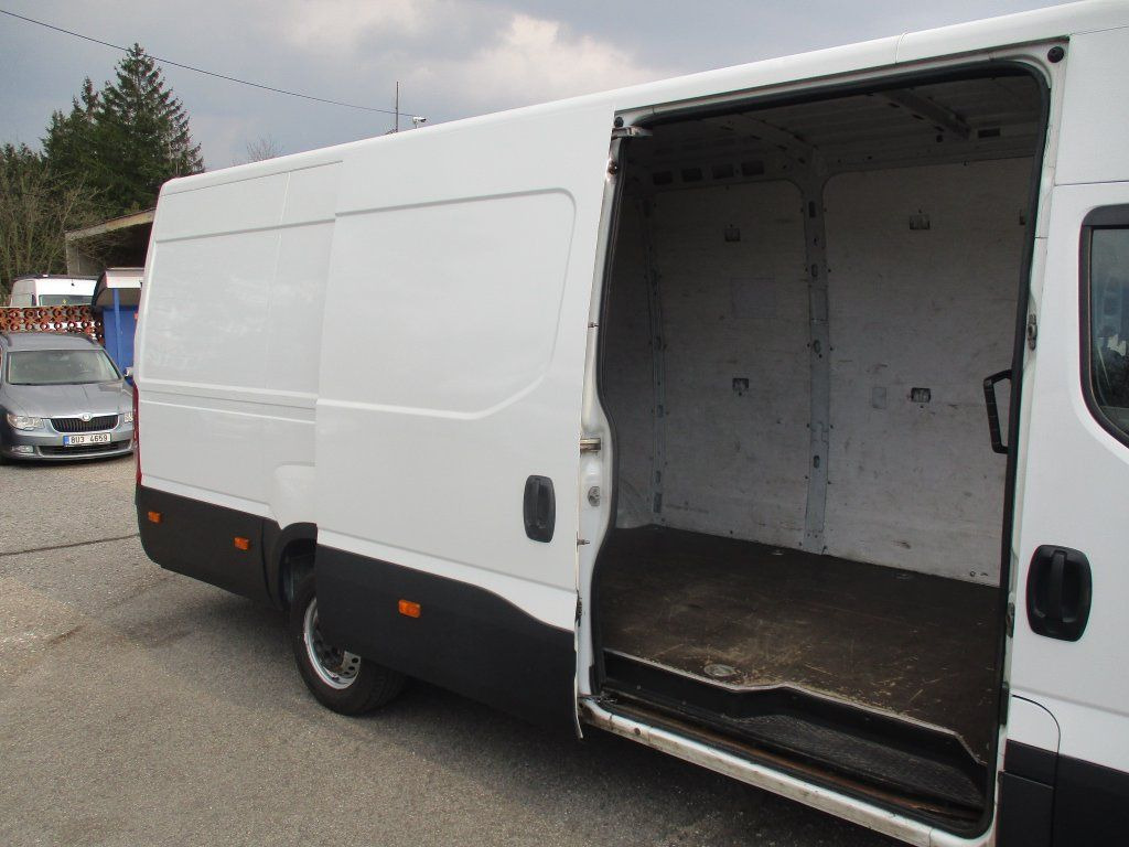 Iveco 35S16 MAXI - Kastenwagen: das Bild 5 Iveco 35S16 MAXI - Kastenwagen: das Bild 5