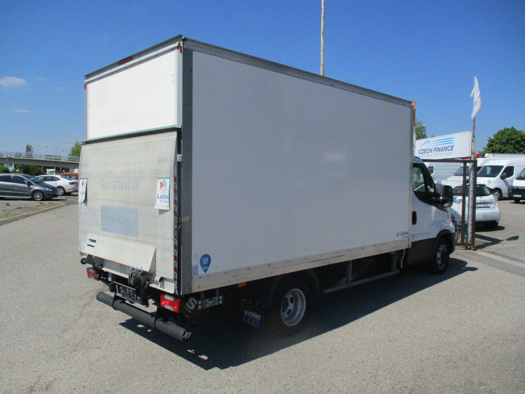 Iveco Daily 35C16 3.0 - Koffer Transporter: das Bild 5 Iveco Daily 35C16 3.0 - Koffer Transporter: das Bild 5