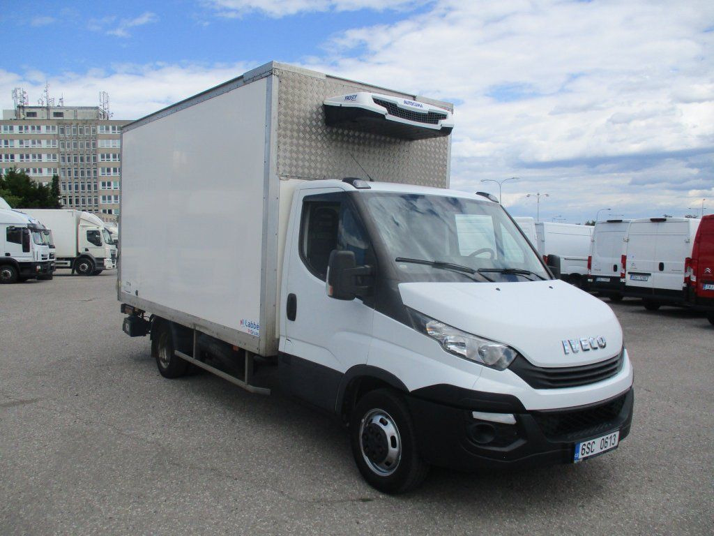 Iveco Daily 35C16 Dhollandia - Kühltransporter: das Bild 3 Iveco Daily 35C16 Dhollandia - Kühltransporter: das Bild 3
