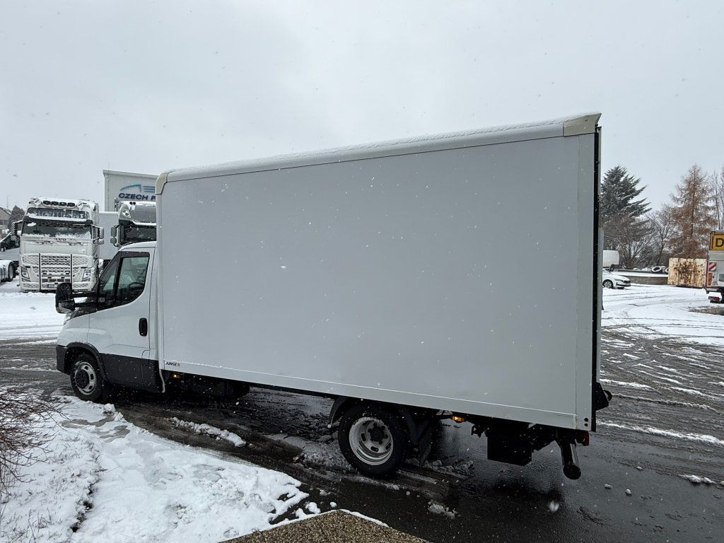 Iveco Daily 35C16 - Koffer Transporter: das Bild 5 Iveco Daily 35C16 - Koffer Transporter: das Bild 5