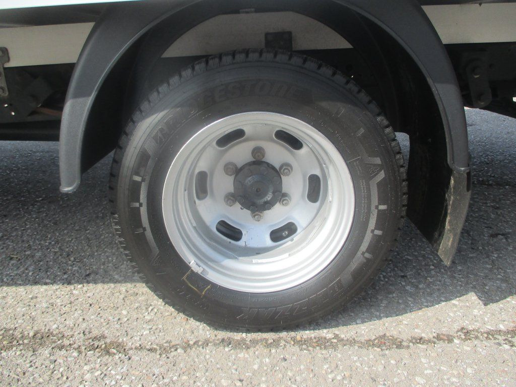 Koffer Transporter Iveco Daily 35C16: das Bild 13