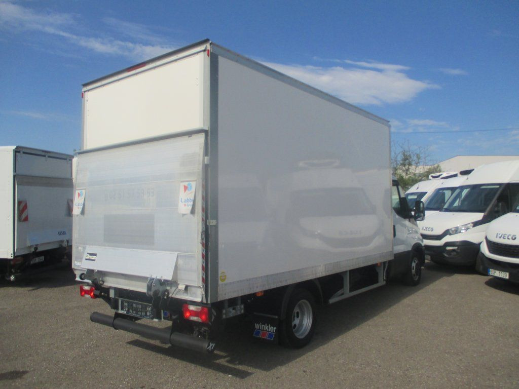 Iveco Daily 35C16 - Koffer Transporter: das Bild 4 Iveco Daily 35C16 - Koffer Transporter: das Bild 4
