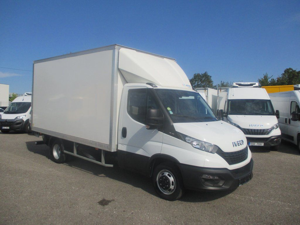 Iveco Daily 35C16 - Koffer Transporter: das Bild 3 Iveco Daily 35C16 - Koffer Transporter: das Bild 3