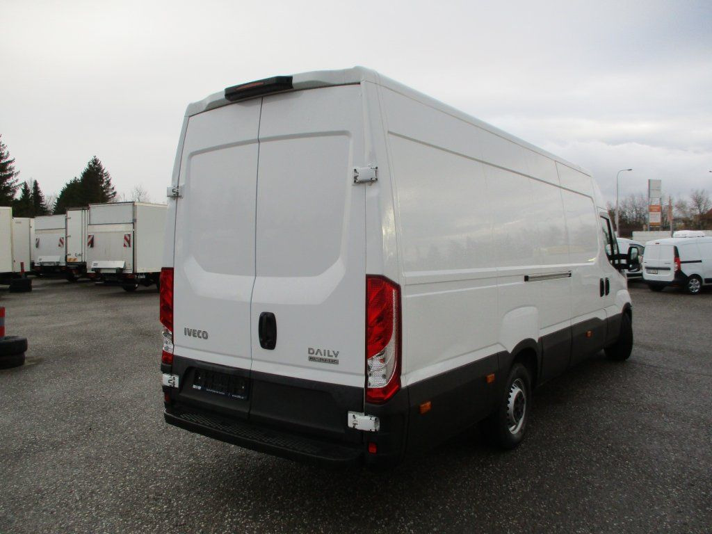 Iveco Daily 35S16 Hi Matic - Kastenwagen: das Bild 3 Iveco Daily 35S16 Hi Matic - Kastenwagen: das Bild 3