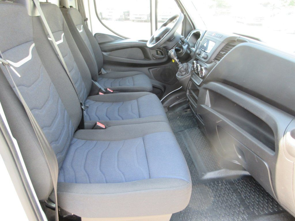 Kastenwagen Iveco Daily 35S16: das Bild 14