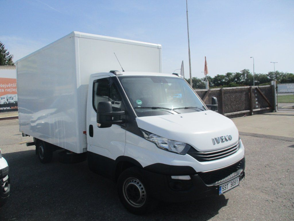 Iveco Daily 35S16 mit LBW - Koffer Transporter: das Bild 2 Iveco Daily 35S16 mit LBW - Koffer Transporter: das Bild 2