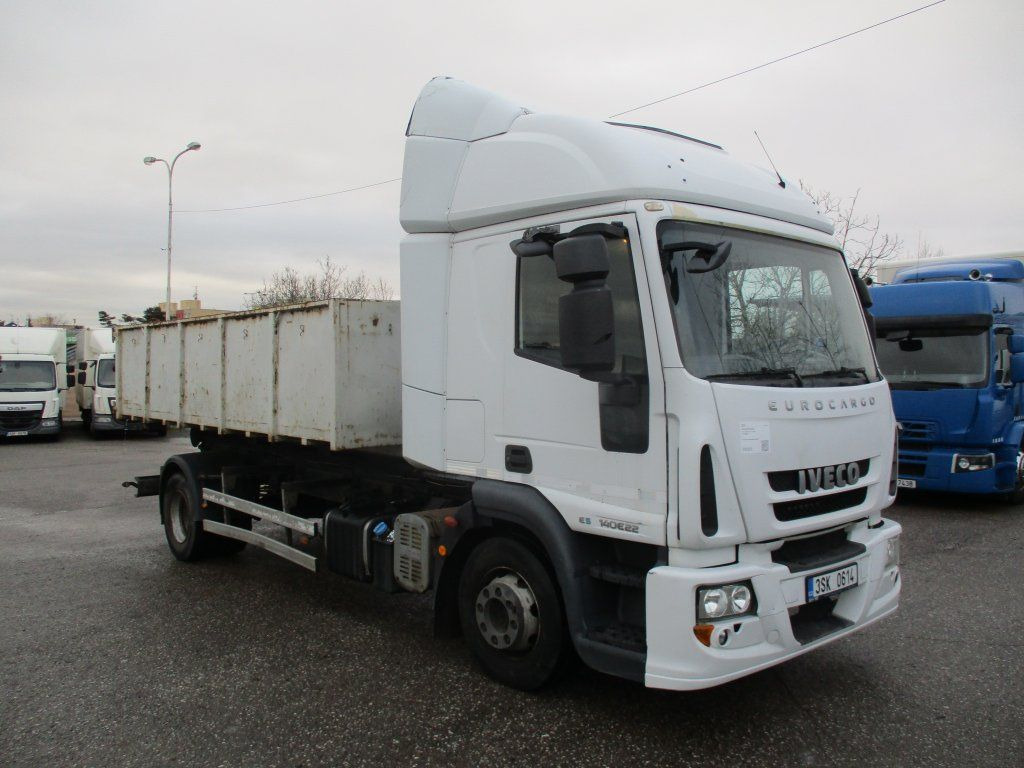 Abrollkipper Iveco Eurocargo 140E22: das Bild 6