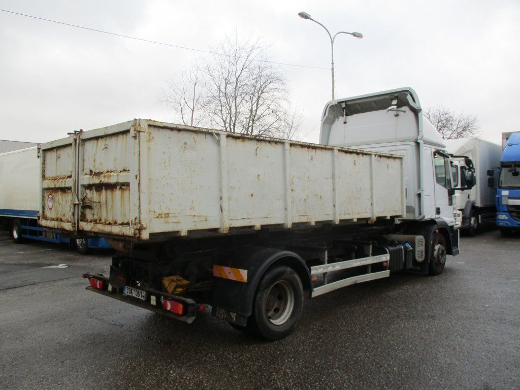 Iveco Eurocargo 140E22 - Abrollkipper: das Bild 2 Iveco Eurocargo 140E22 - Abrollkipper: das Bild 2