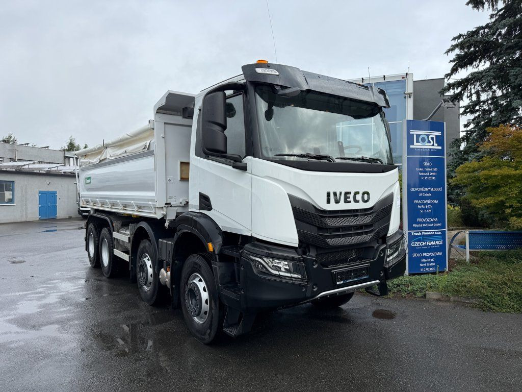 Iveco X-Way 480 S3 8x4 EURO 6 - Kipper: das Bild 2 Iveco X-Way 480 S3 8x4 EURO 6 - Kipper: das Bild 2