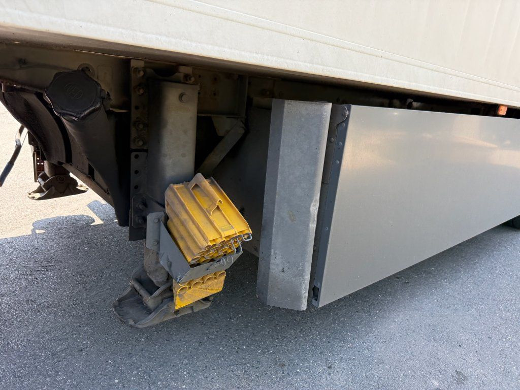 Lamberet LVF S3 Carrier Maxima 1300 - Koffer Auflieger: das Bild 5 Lamberet LVF S3 Carrier Maxima 1300 - Koffer Auflieger: das Bild 5