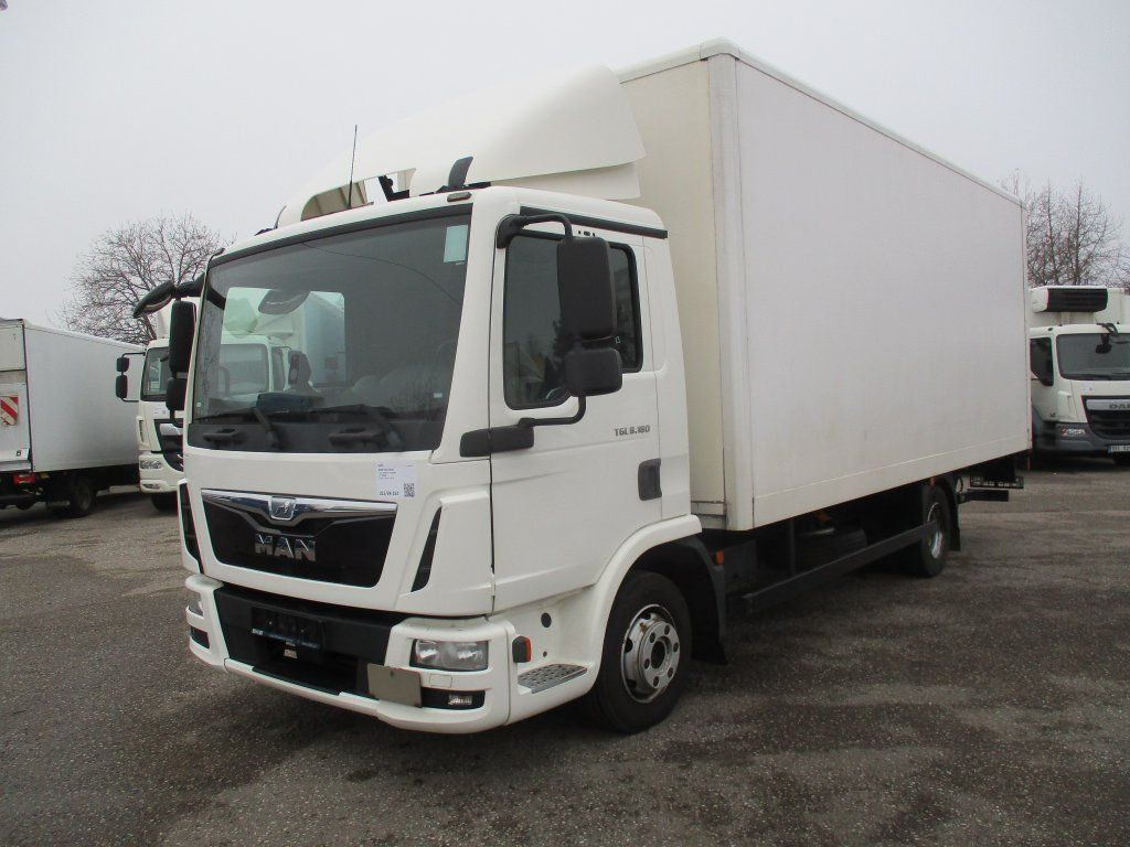 MAN TGL 7.180 - Koffer Transporter: das Bild 1 MAN TGL 7.180 - Koffer Transporter: das Bild 1