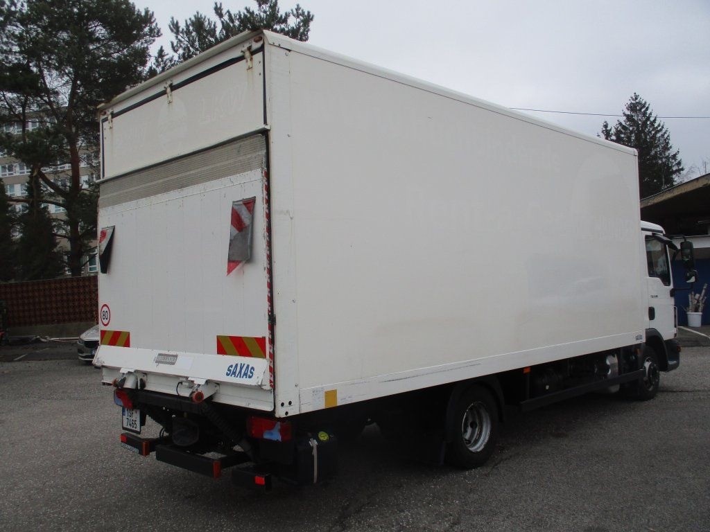 MAN TGL 7.180 - Koffer Transporter: das Bild 4 MAN TGL 7.180 - Koffer Transporter: das Bild 4