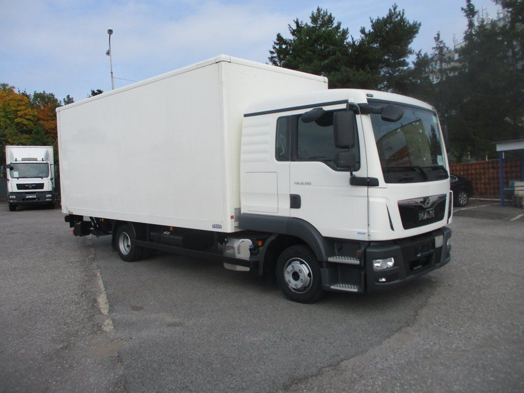 MAN TGL 8.190 - Koffer Transporter: das Bild 1 MAN TGL 8.190 - Koffer Transporter: das Bild 1
