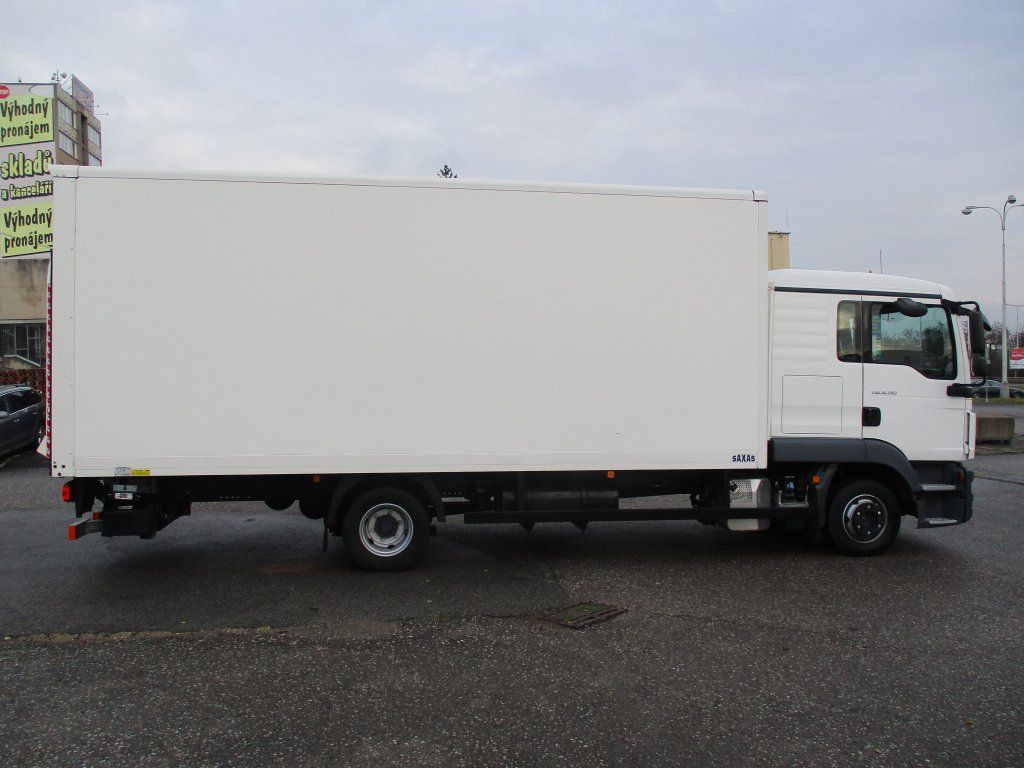 MAN TGL 8.190 - Koffer Transporter: das Bild 4 MAN TGL 8.190 - Koffer Transporter: das Bild 4