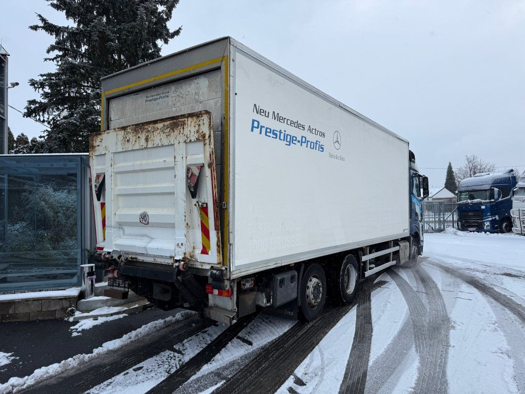 Mercedes-Benz 2542 Actros 6x2 EURO 6 - Kühlkoffer LKW: das Bild 4 Mercedes-Benz 2542 Actros 6x2 EURO 6 - Kühlkoffer LKW: das Bild 4