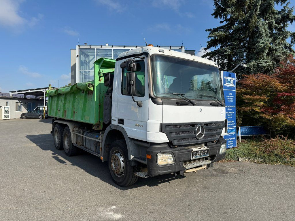 Mercedes-Benz 2641 Actros 6x4 EURO 4 - Kipper: das Bild 2 Mercedes-Benz 2641 Actros 6x4 EURO 4 - Kipper: das Bild 2