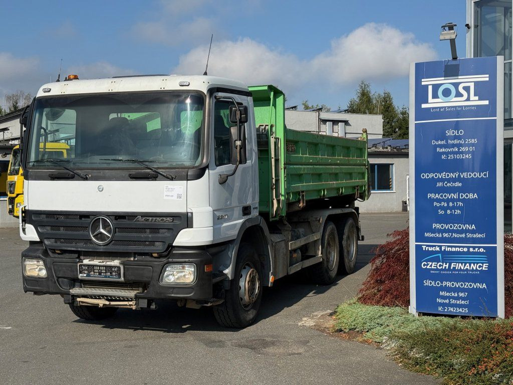 Mercedes-Benz 2641 Actros 6x4 EURO 4 - Kipper: das Bild 1 Mercedes-Benz 2641 Actros 6x4 EURO 4 - Kipper: das Bild 1