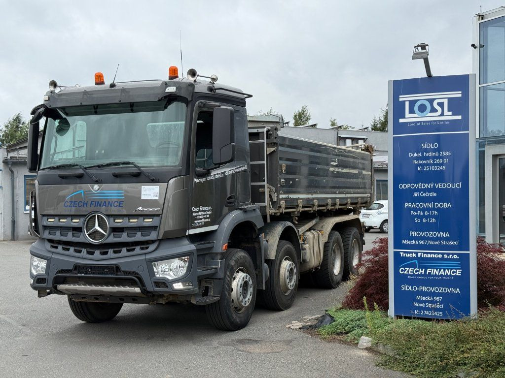 Mercedes-Benz 3243 Arocs 8x4 S3 Euro 6 - Kipper: das Bild 5 Mercedes-Benz 3243 Arocs 8x4 S3 Euro 6 - Kipper: das Bild 5