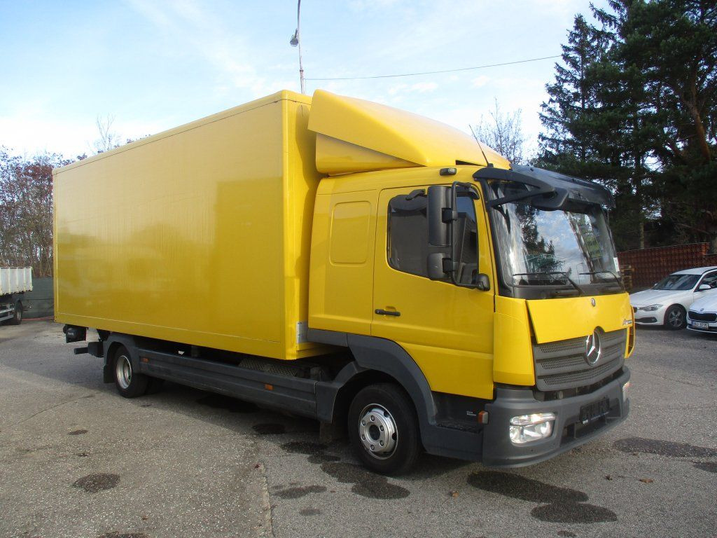 Mercedes-Benz Atego 210, Liege - Koffer Transporter: das Bild 2 Mercedes-Benz Atego 210, Liege - Koffer Transporter: das Bild 2