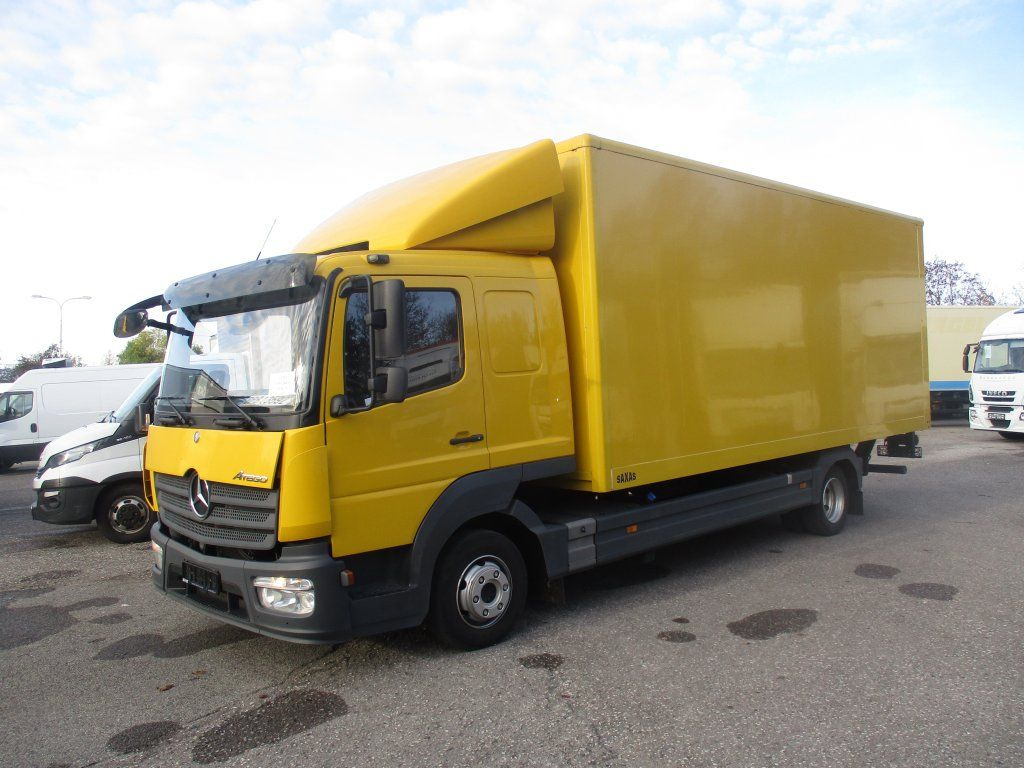 Mercedes-Benz Atego 210, Liege - Koffer Transporter: das Bild 1 Mercedes-Benz Atego 210, Liege - Koffer Transporter: das Bild 1
