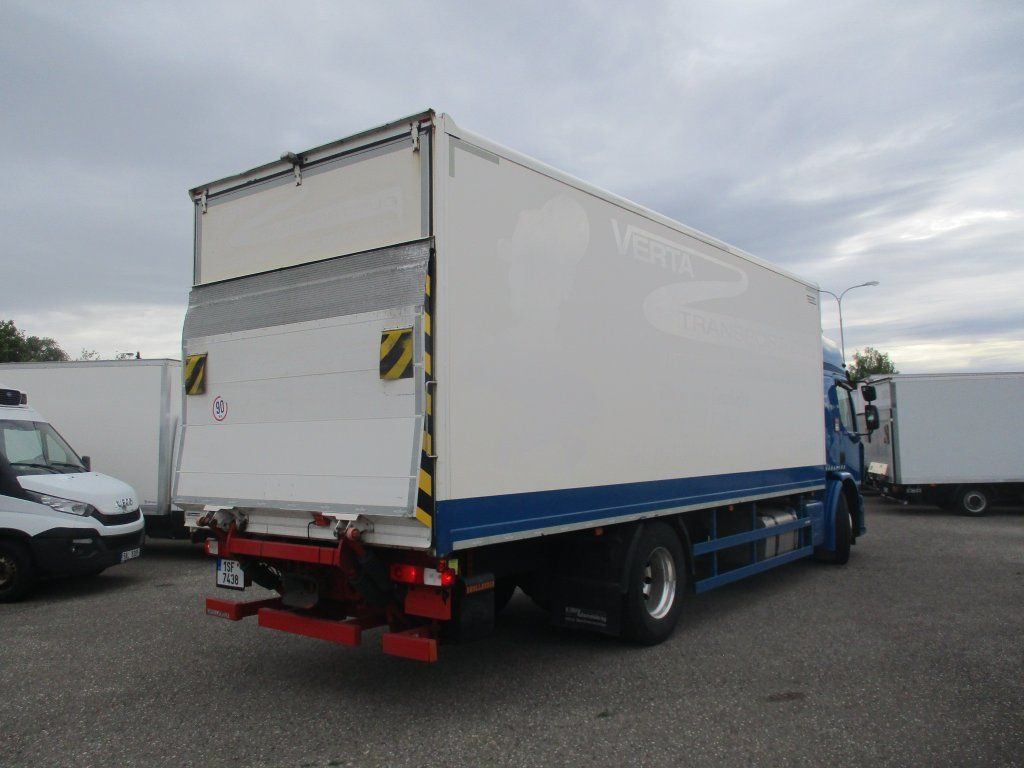 Renault D18, 320 - Koffer LKW: das Bild 3 Renault D18, 320 - Koffer LKW: das Bild 3