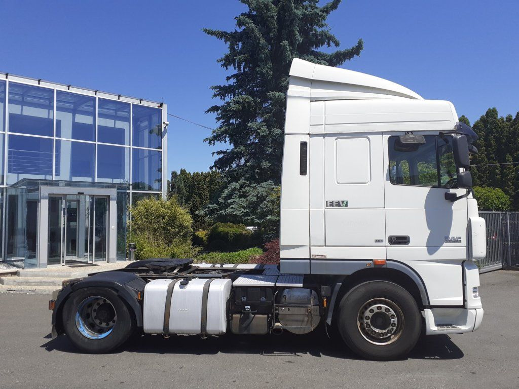 DAF XF105.460 EEV - Sattelzugmaschine: das Bild 3 DAF XF105.460 EEV - Sattelzugmaschine: das Bild 3