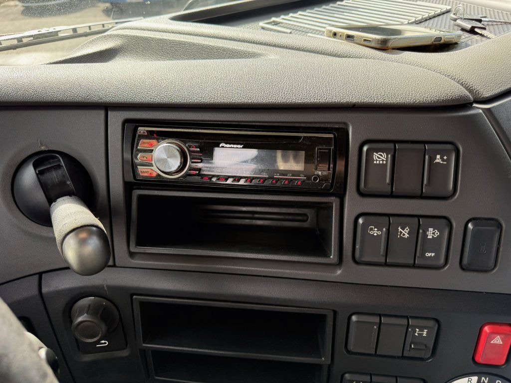 Sattelzugmaschine DAF XF460 EURO 6: das Bild 18