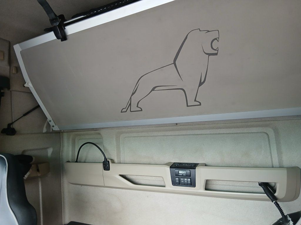 Sattelzugmaschine MAN TGX18.500 XXL EURO 6 MEGA/lowdeck: das Bild 17
