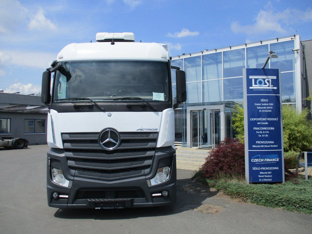 Mercedes-Benz 1845 Actros EURO 6 MEGA/lowdeck - Sattelzugmaschine: das Bild 2 Mercedes-Benz 1845 Actros EURO 6 MEGA/lowdeck - Sattelzugmaschine: das Bild 2