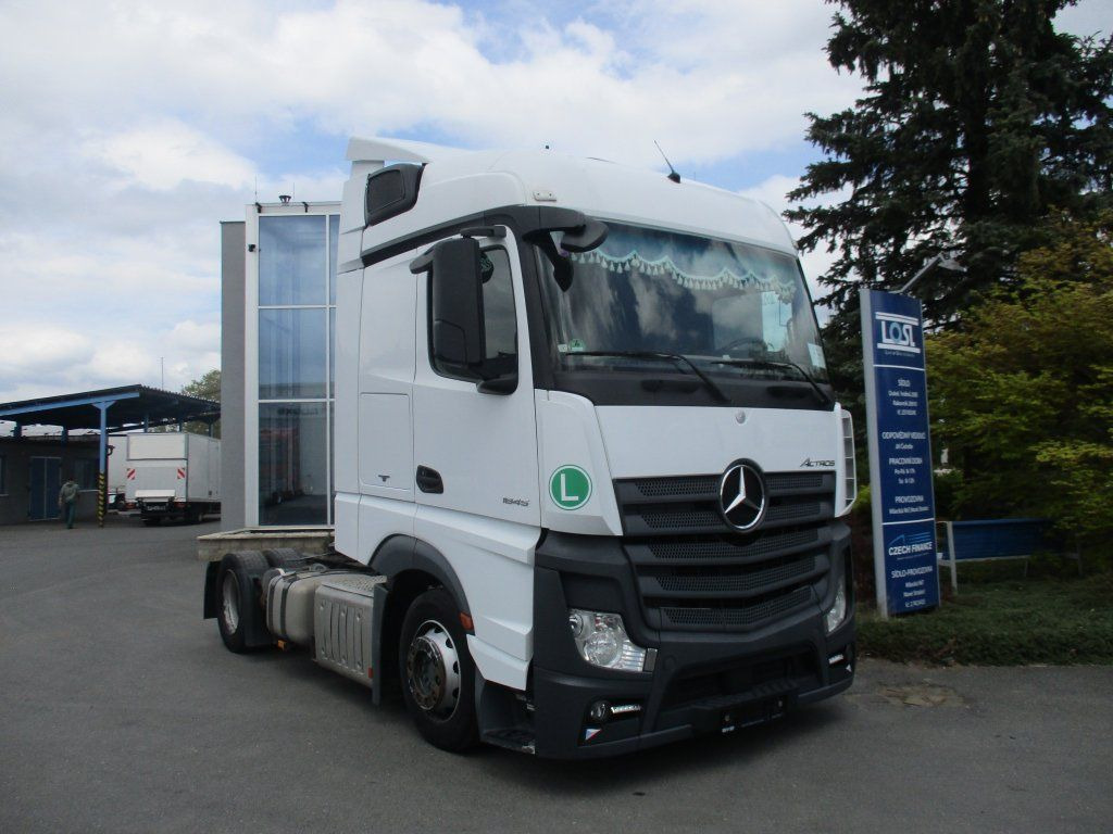 Mercedes-Benz 1845 Actros EURO 6 MEGA/lowdeck - Sattelzugmaschine: das Bild 2 Mercedes-Benz 1845 Actros EURO 6 MEGA/lowdeck - Sattelzugmaschine: das Bild 2