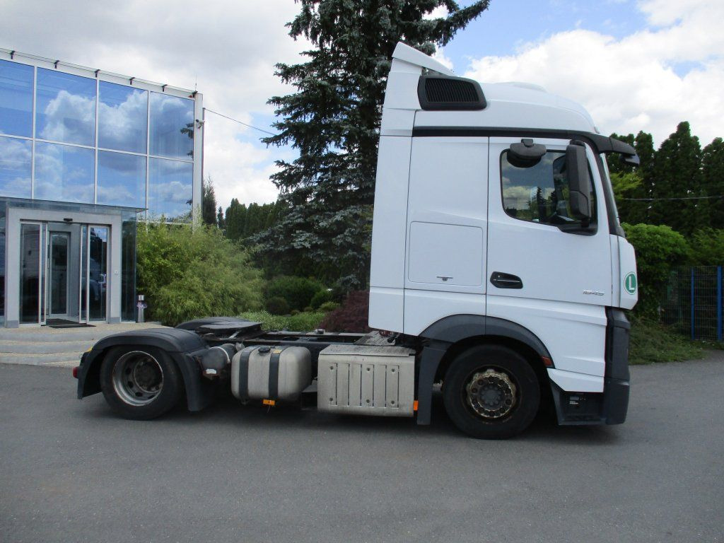 Mercedes-Benz 1845 Actros EURO 6 MEGA/lowdeck - Sattelzugmaschine: das Bild 3 Mercedes-Benz 1845 Actros EURO 6 MEGA/lowdeck - Sattelzugmaschine: das Bild 3