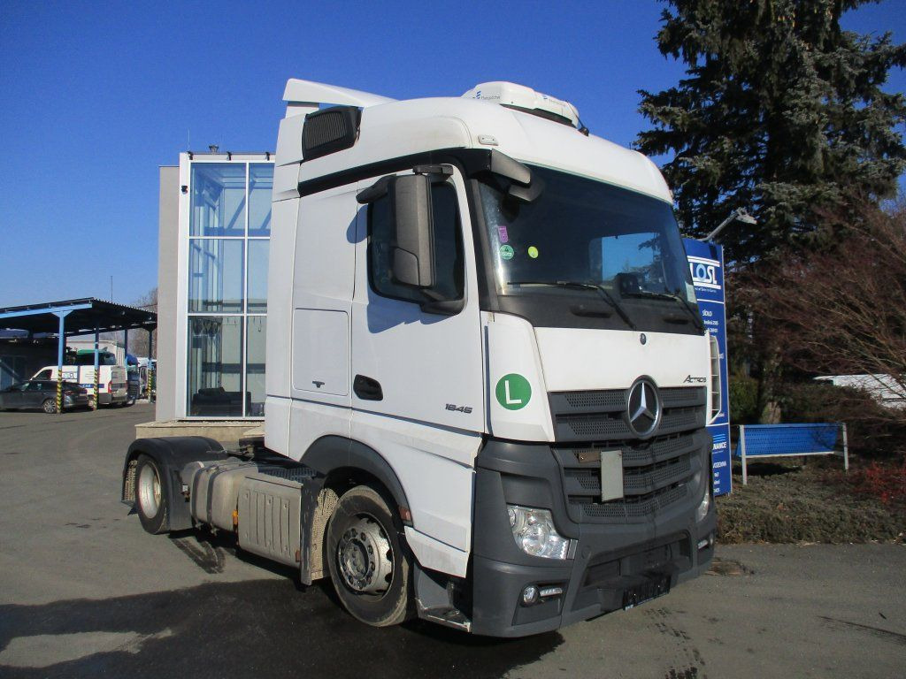 Mercedes-Benz 1845 Actros EURO 6 MEGA/lowdeck - Sattelzugmaschine: das Bild 2 Mercedes-Benz 1845 Actros EURO 6 MEGA/lowdeck - Sattelzugmaschine: das Bild 2
