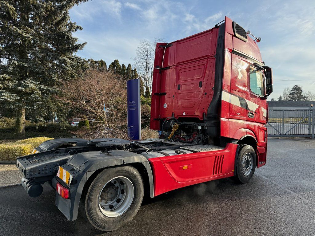 Mercedes-Benz 1848 Actros Gigaspace - Sattelzugmaschine: das Bild 3 Mercedes-Benz 1848 Actros Gigaspace - Sattelzugmaschine: das Bild 3